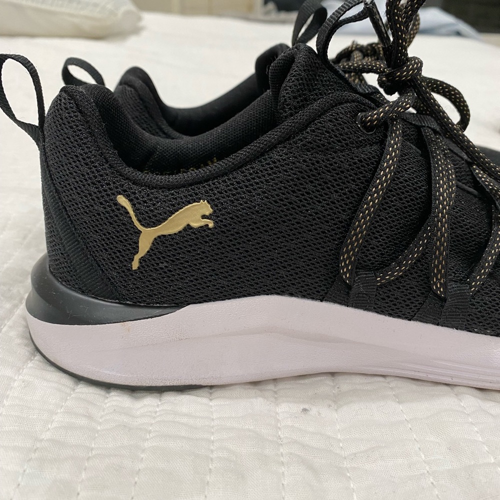 Womens puma shoes